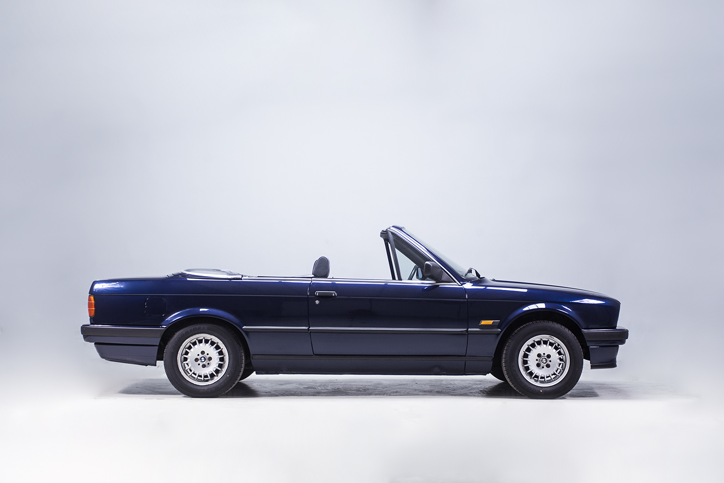 BMW / 318i Cabriolet (E30)