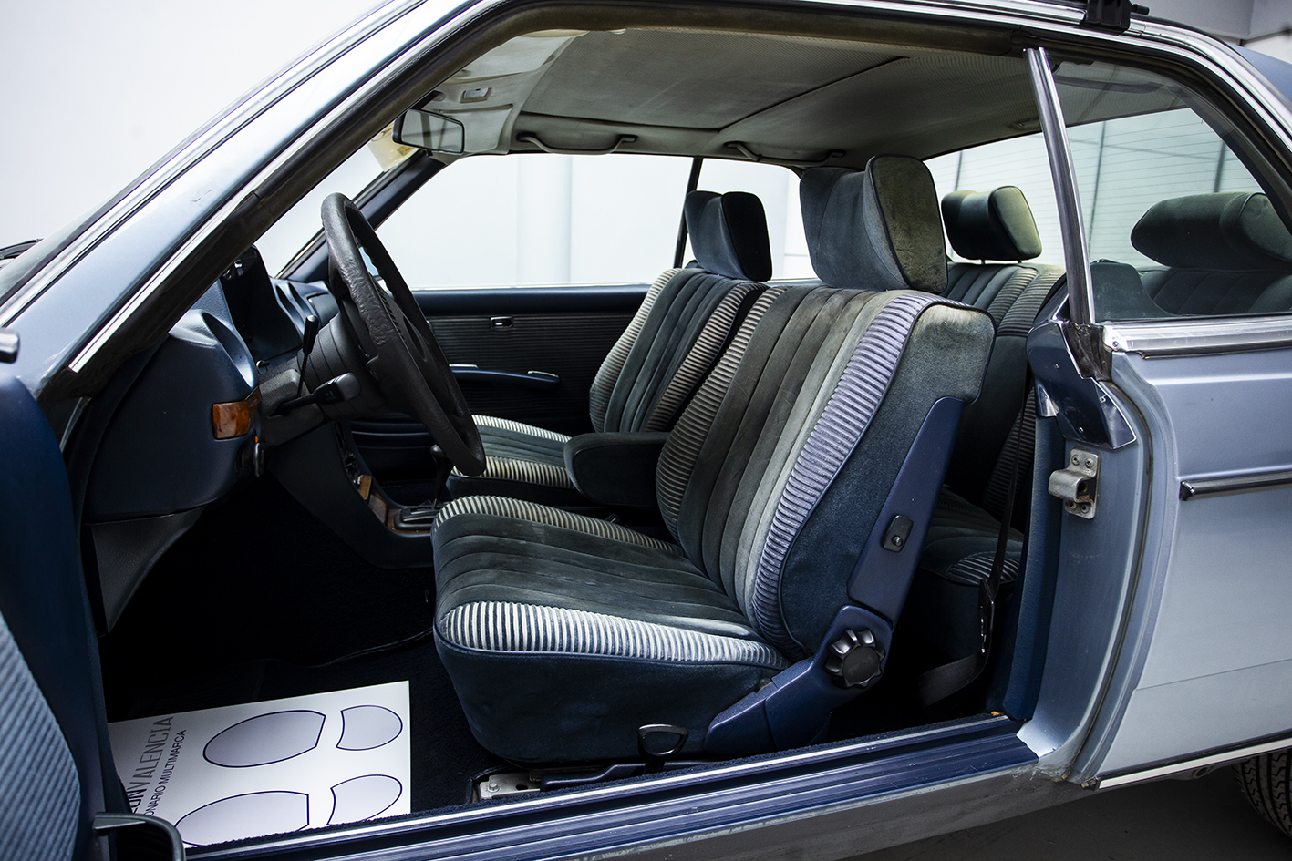 Mercedes-Benz / 280 CE (W123)