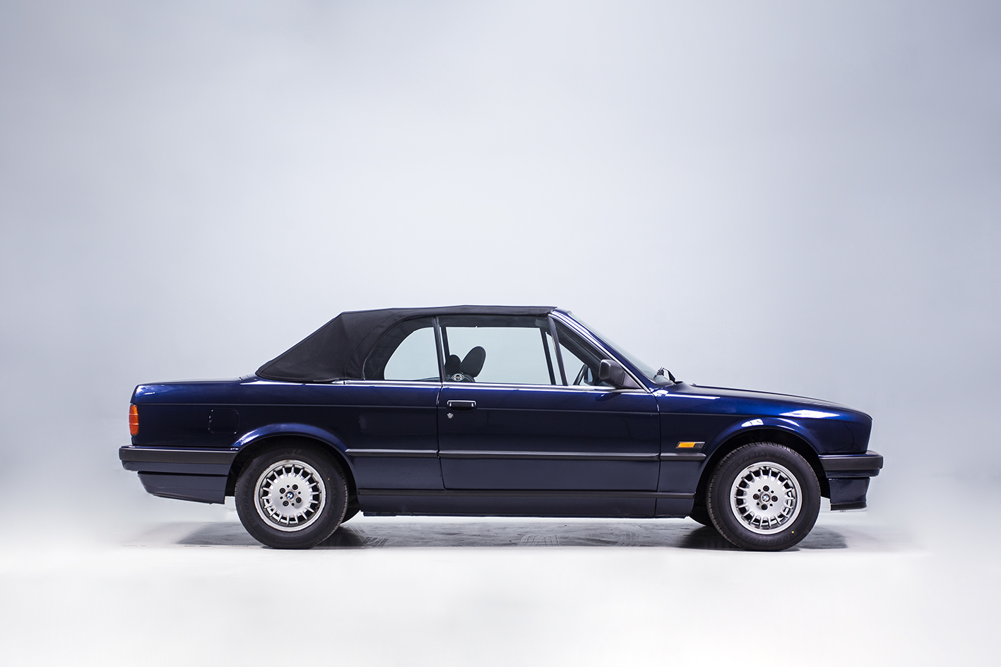 BMW / 318i Cabriolet (E30)