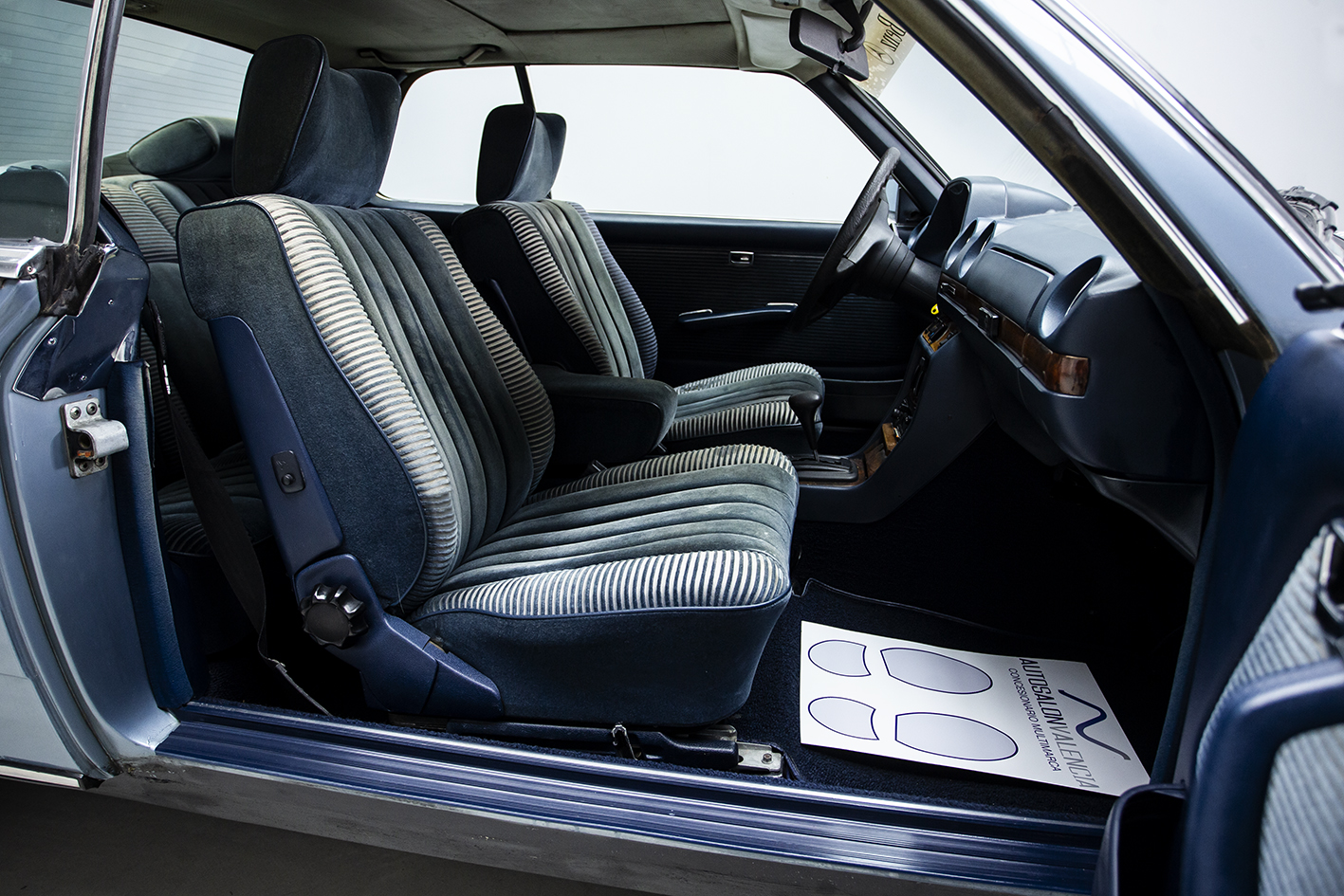 Mercedes-Benz / 280 CE (W123)