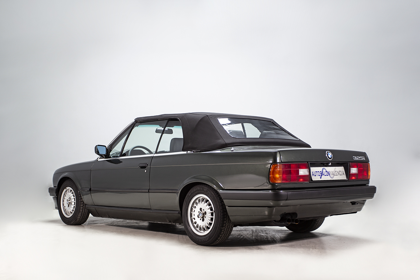 BMW / 325i Cabriolet automático (E30)