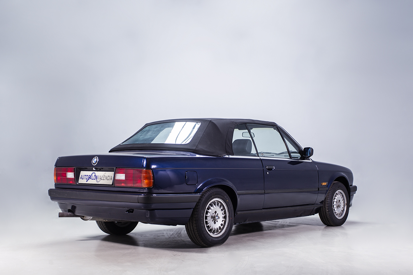 BMW / 318i Cabriolet (E30)