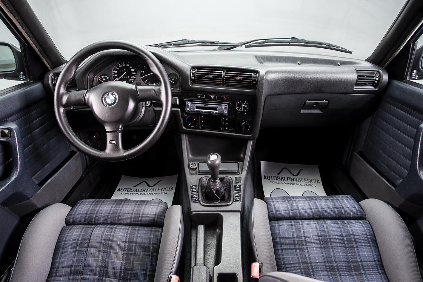 BMW / 318i Cabriolet (E30)