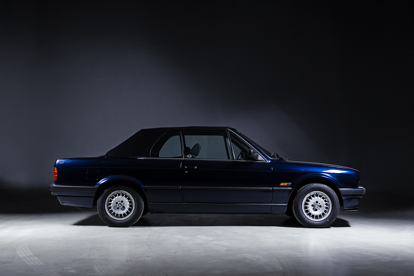 BMW / 318i Cabriolet (E30)