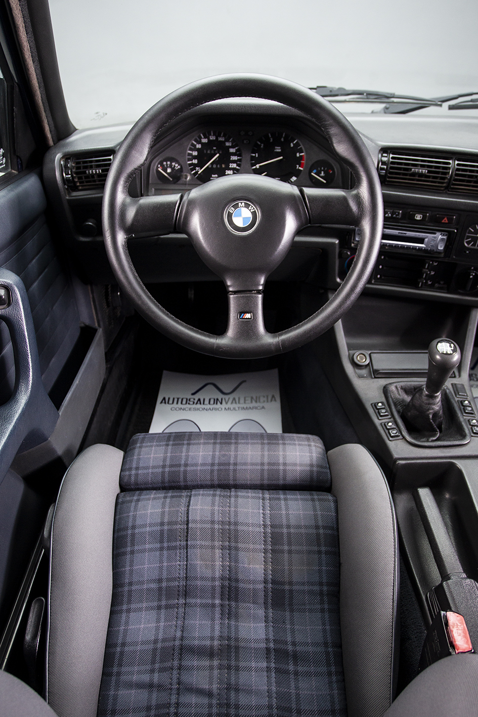 BMW / 318i Cabriolet (E30)