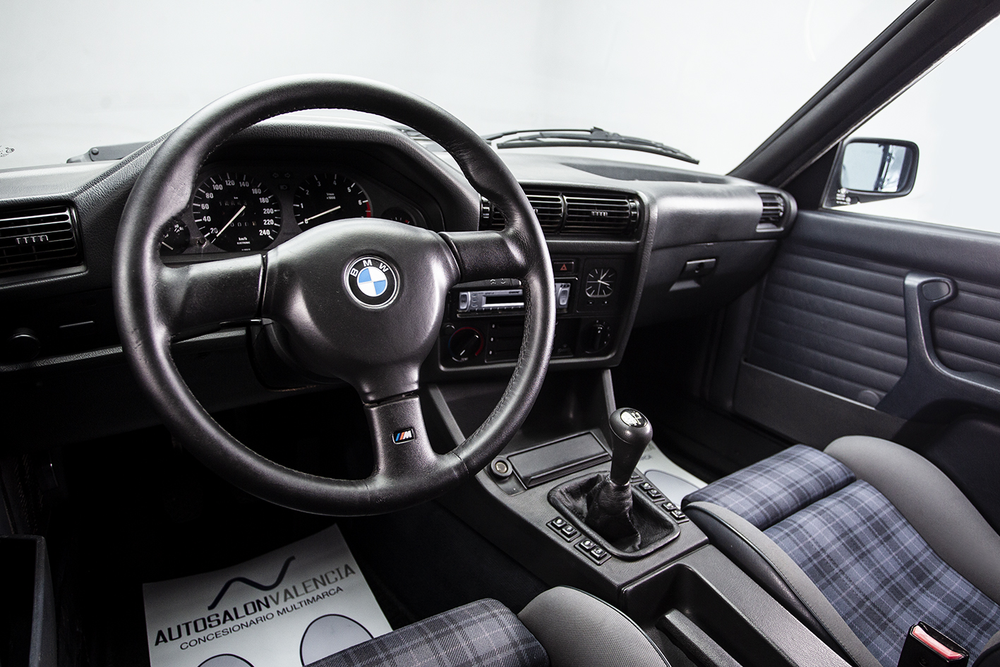 BMW / 318i Cabriolet (E30)