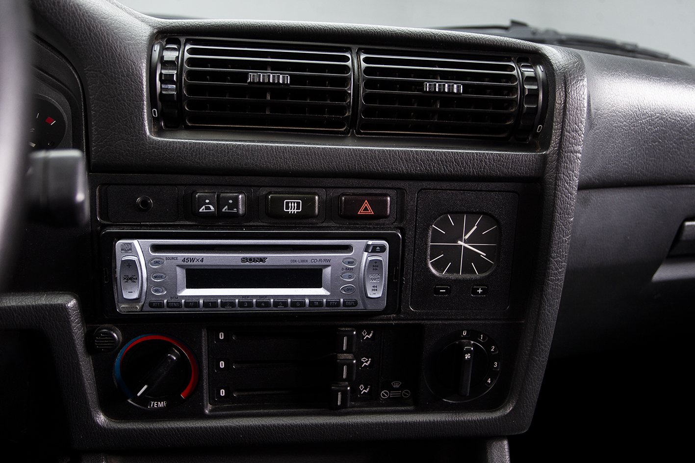 BMW / 318i Cabriolet (E30)