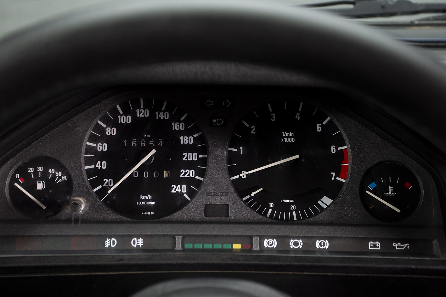 BMW / 318i Cabriolet (E30)