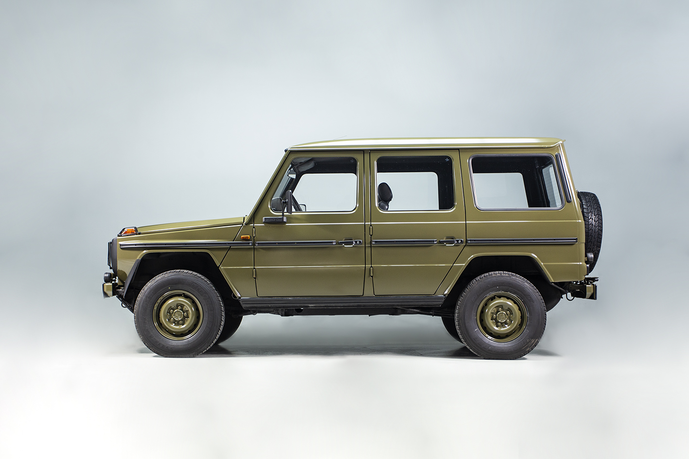 Mercedes-Benz / G 230 Stery Puch