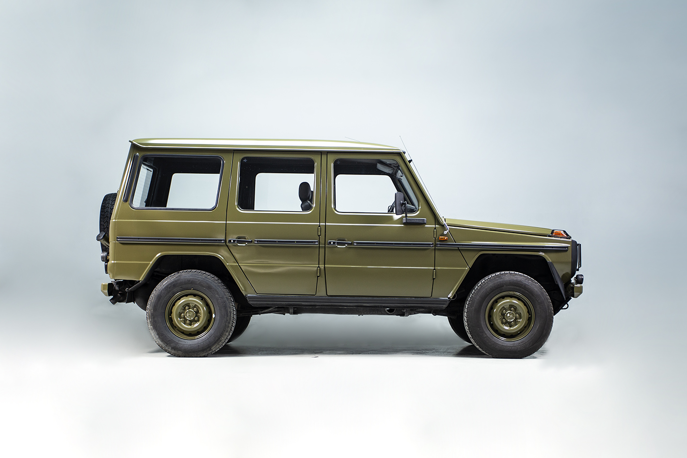 Mercedes-Benz / G 230 Stery Puch