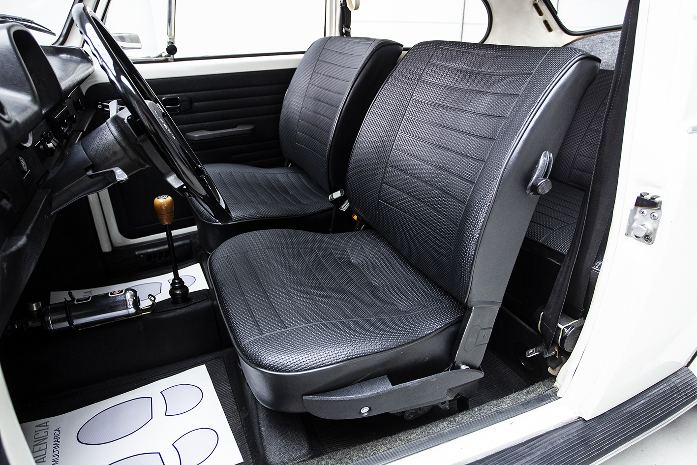 Volkswagen / Escarabajo  Kafer 1303 