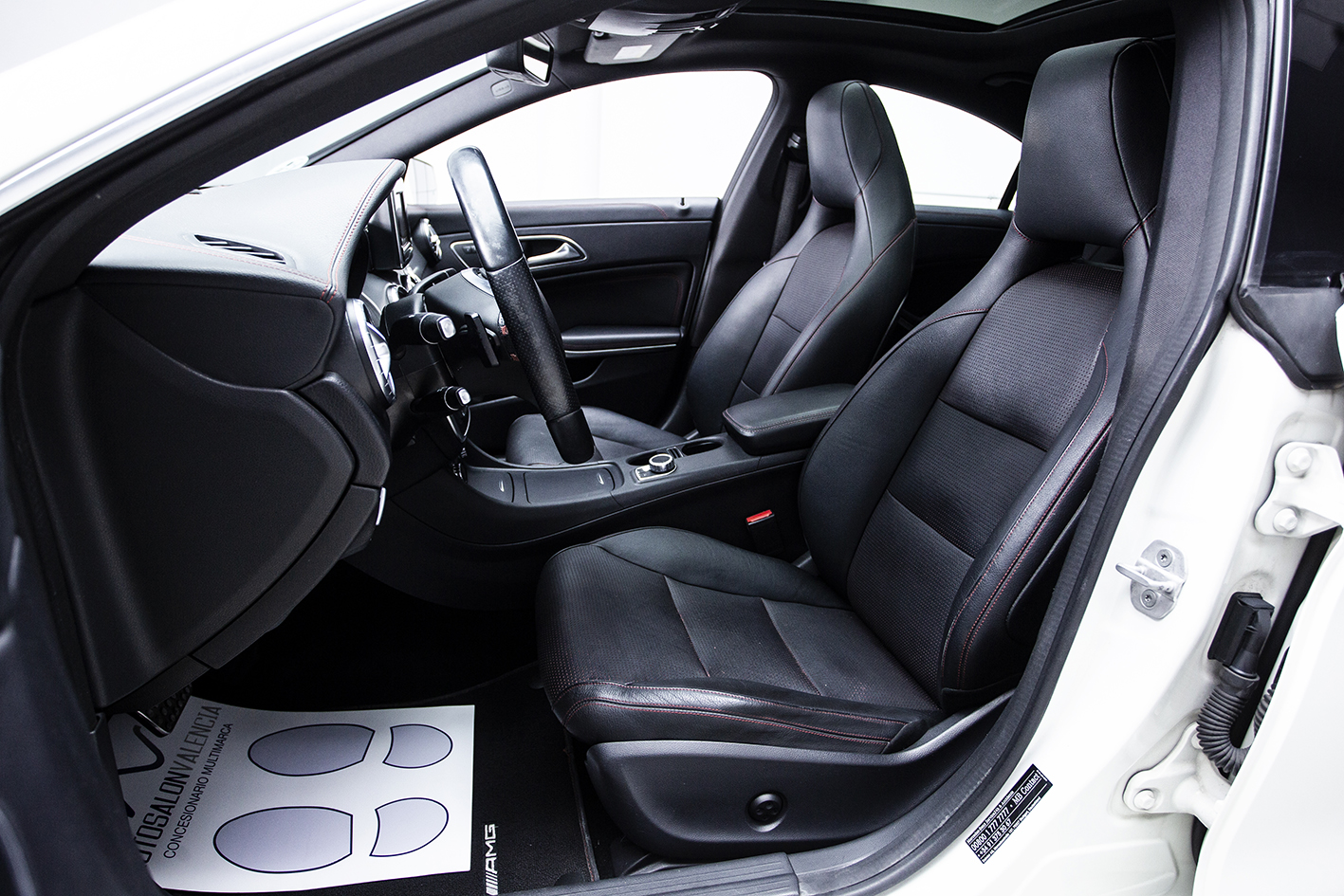 Mercedes-Benz / CLA 250 AMG