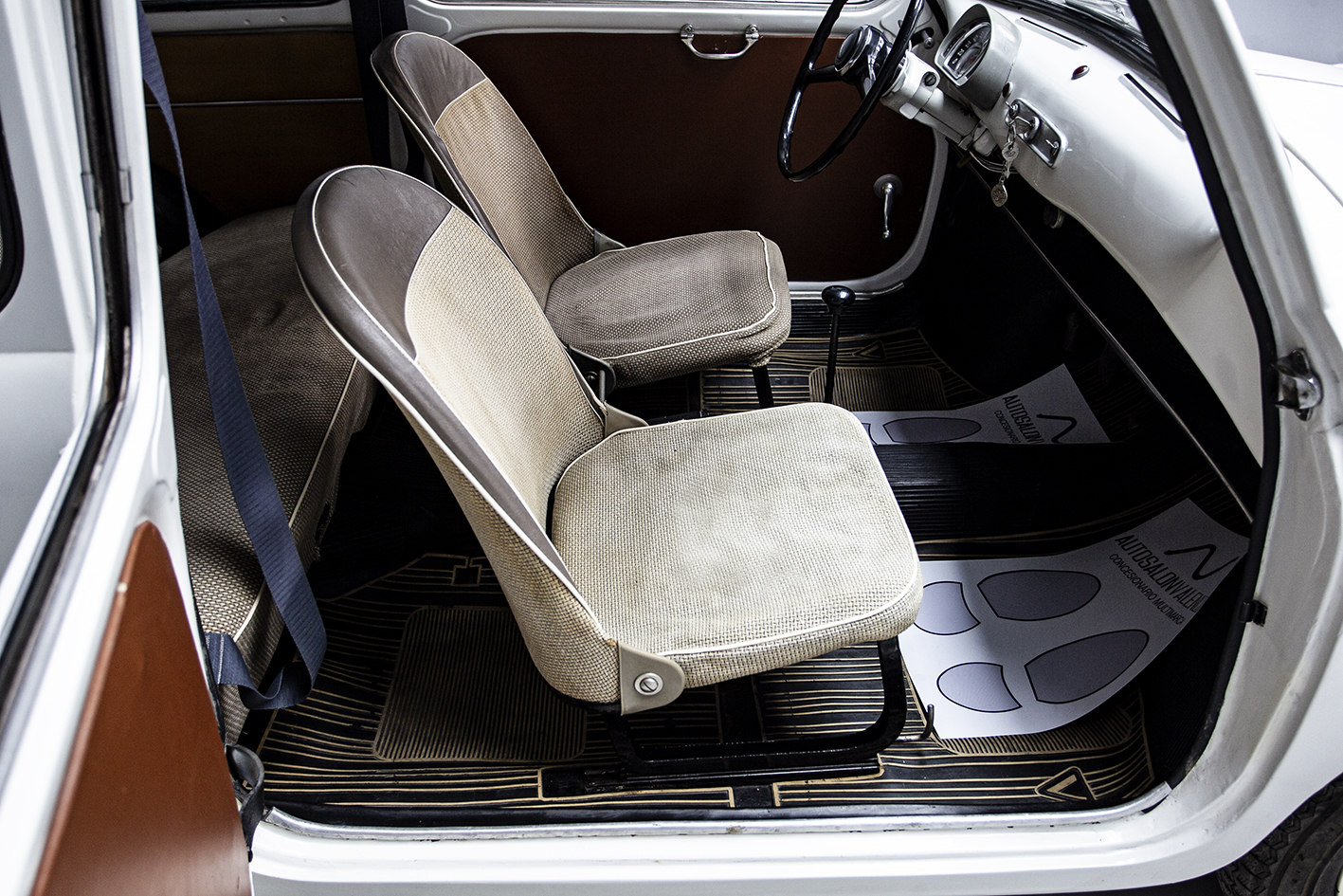 Seat / 600 Primera serie