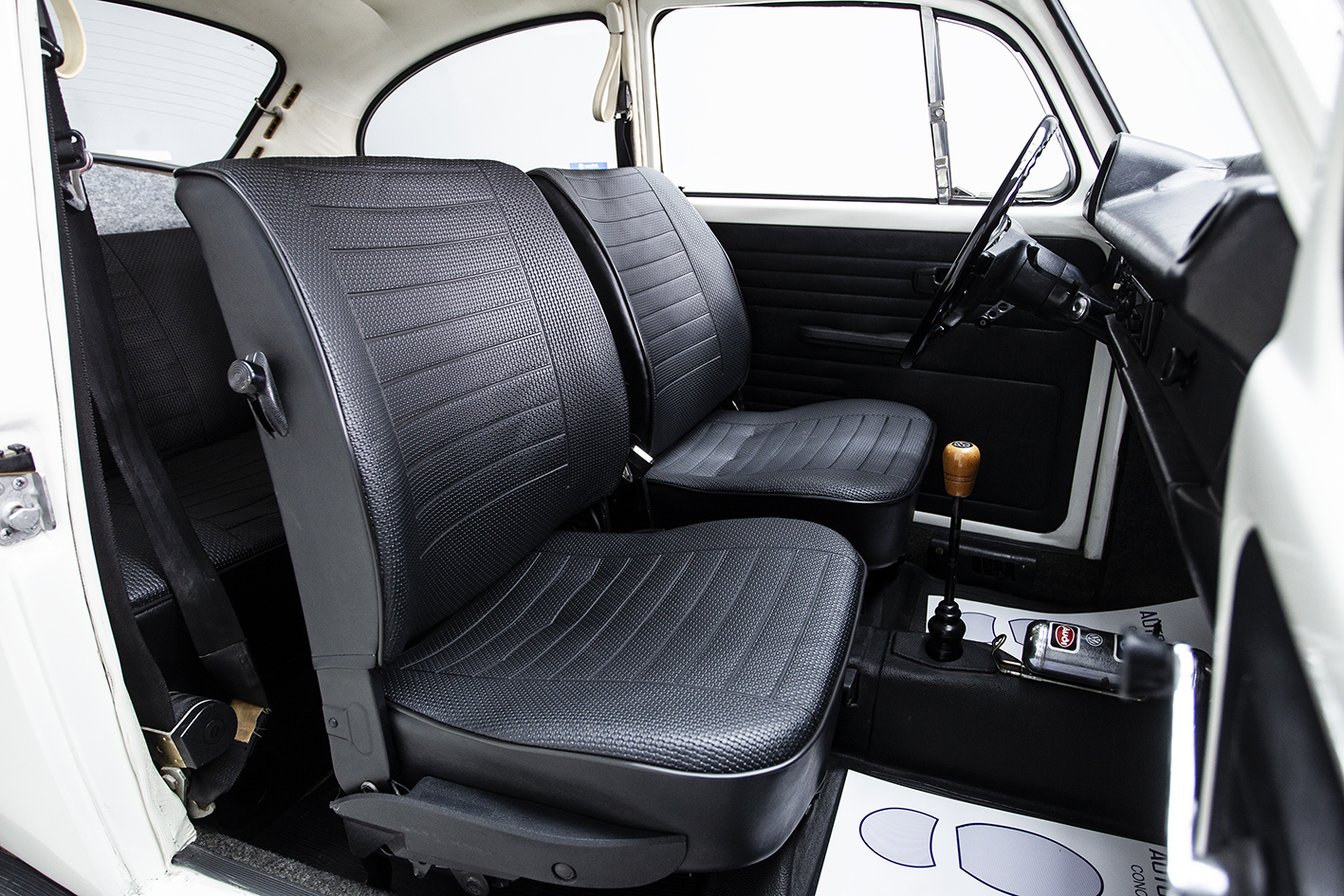 Volkswagen / Escarabajo  Kafer 1303 