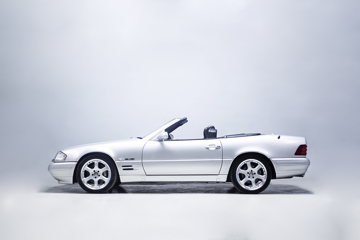 Mercedes-Benz / SL 500  