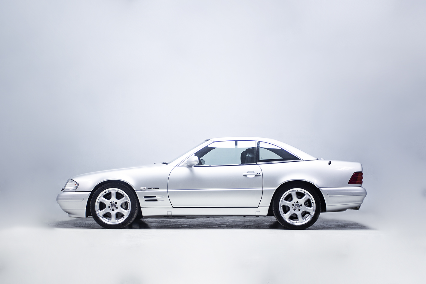 Mercedes-Benz / SL 500  