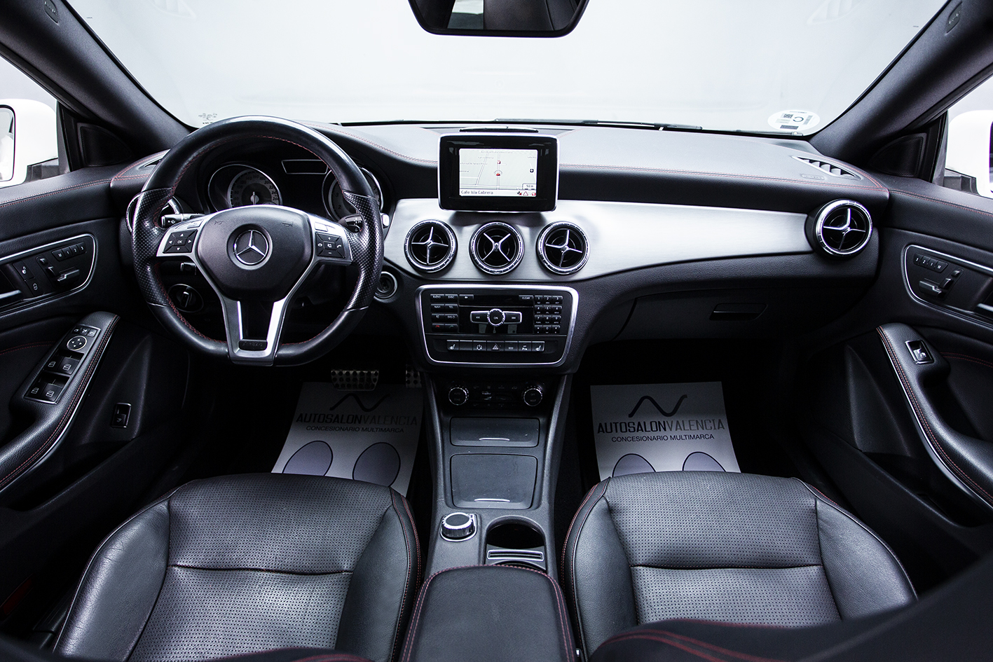 Mercedes-Benz / CLA 250 AMG