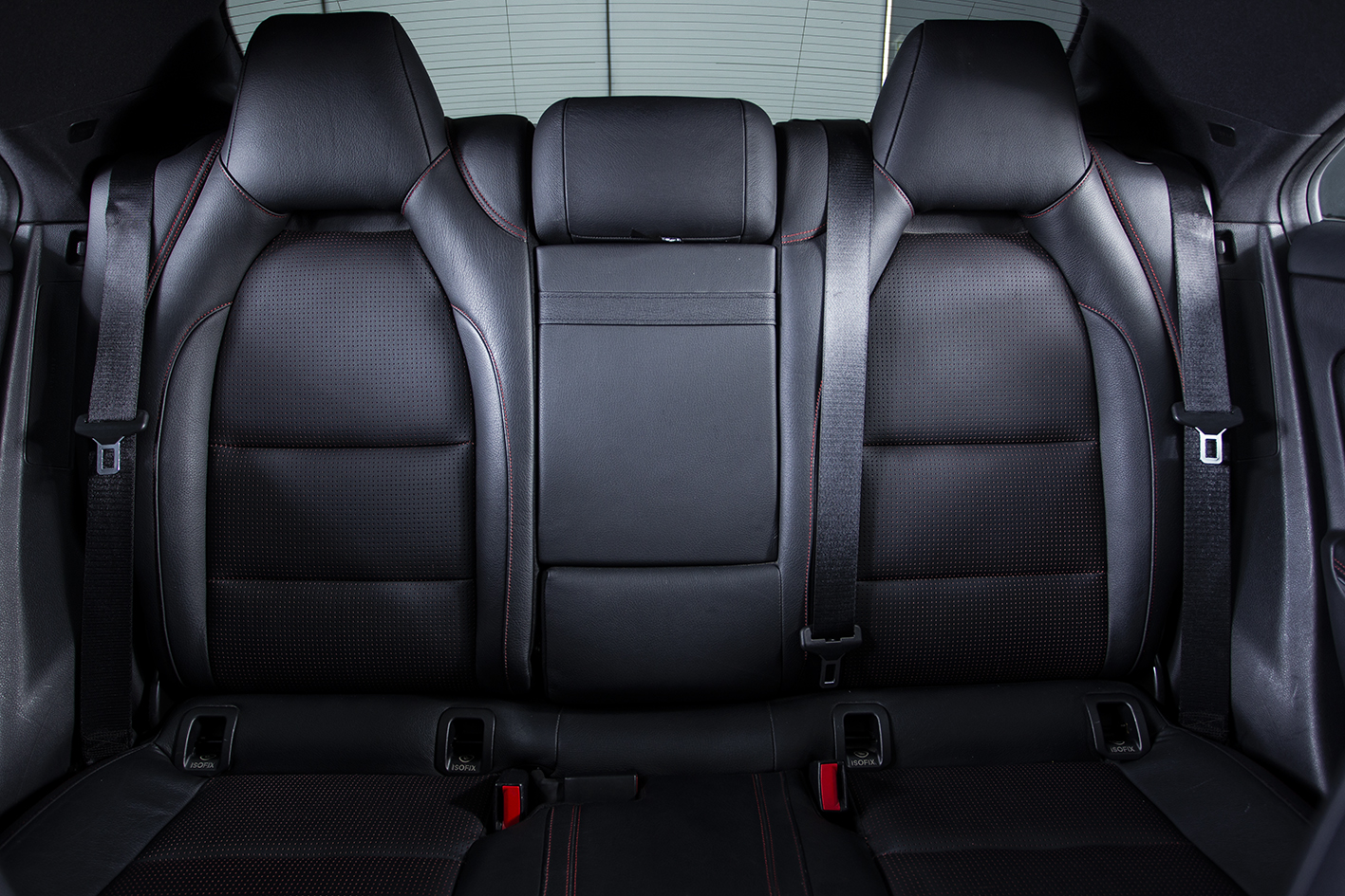 Mercedes-Benz / CLA 250 AMG