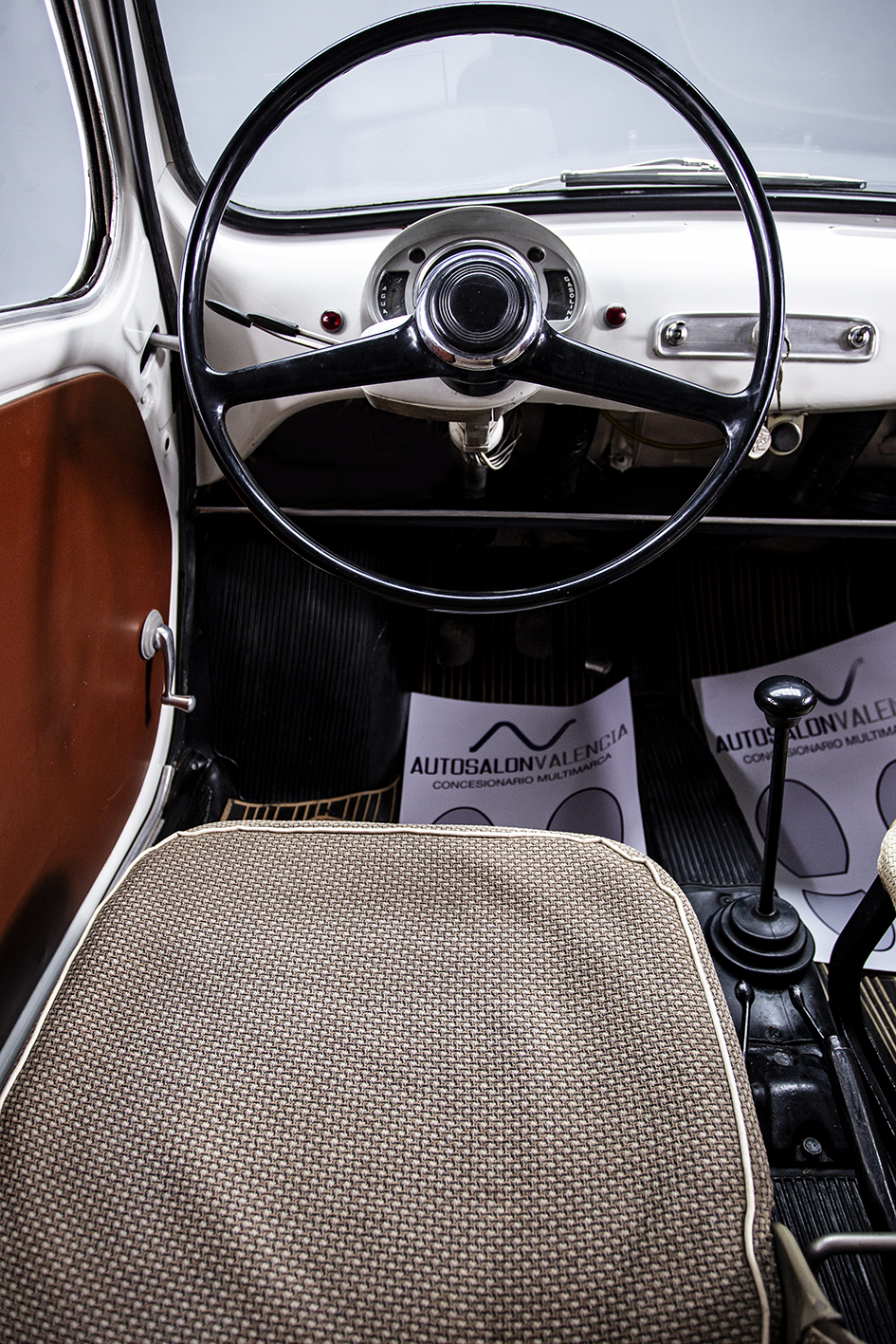 Seat / 600 Primera serie