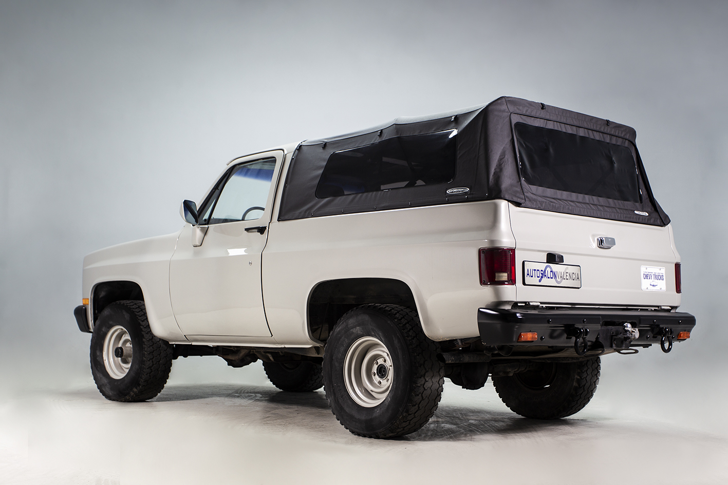 Chevrolet / K5 Blazer M1009