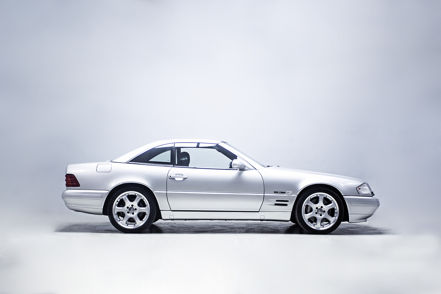 Mercedes-Benz / SL 500  