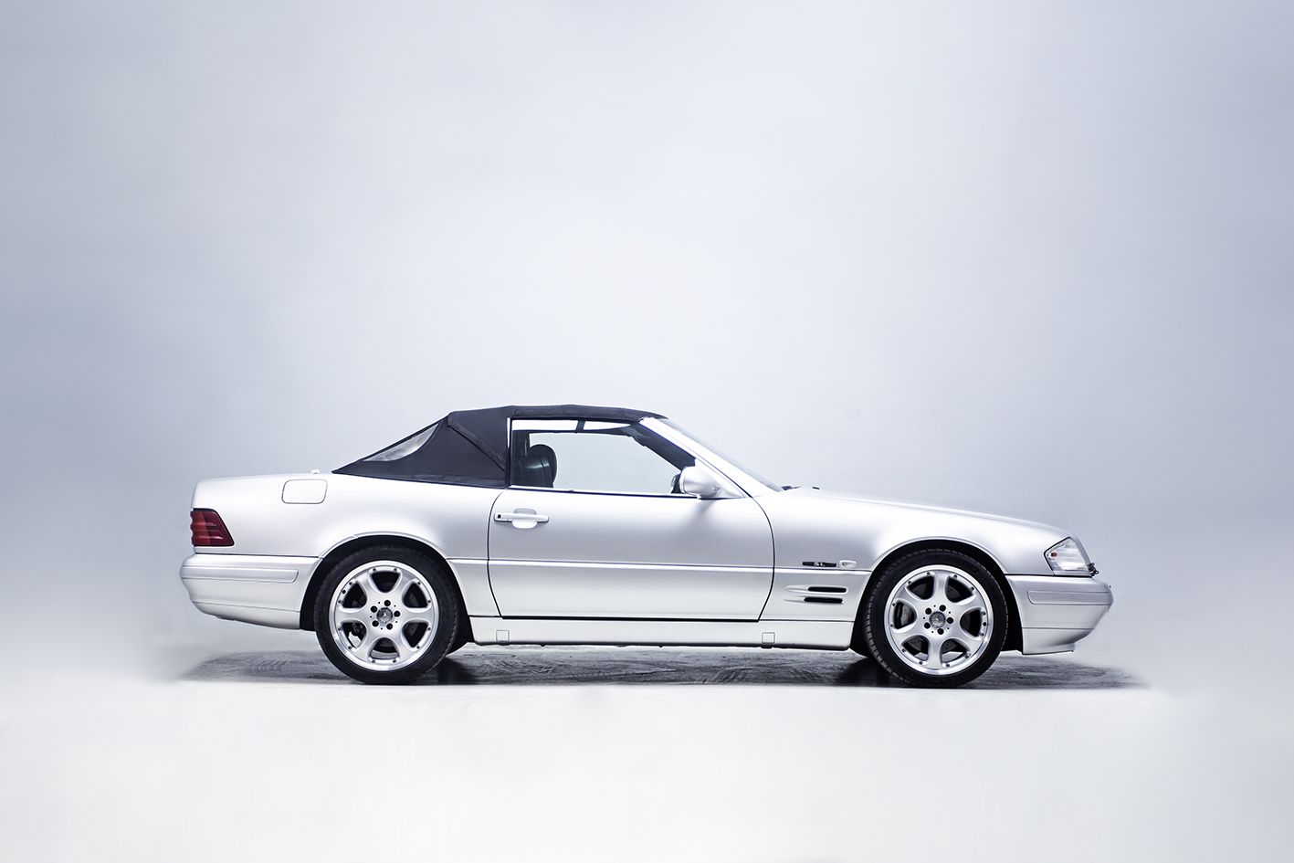 Mercedes-Benz / SL 500  