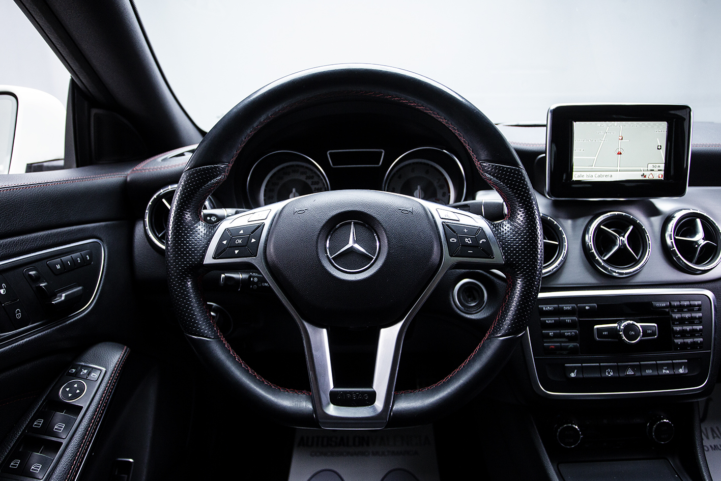 Mercedes-Benz / CLA 250 AMG