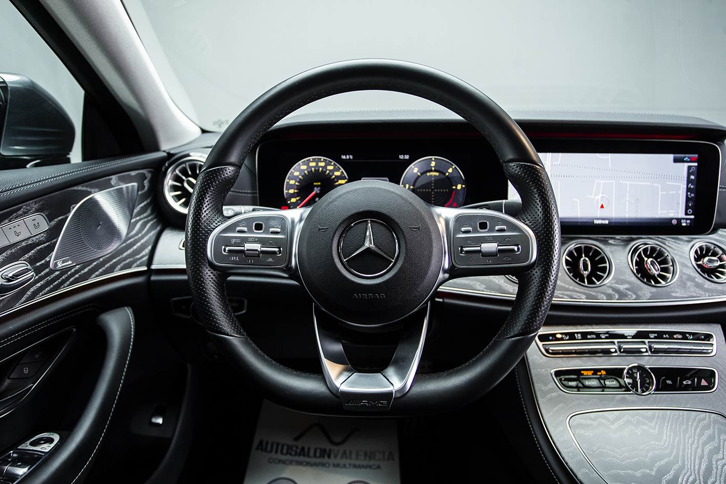 Mercedes-Benz / CLS 350 4Matic