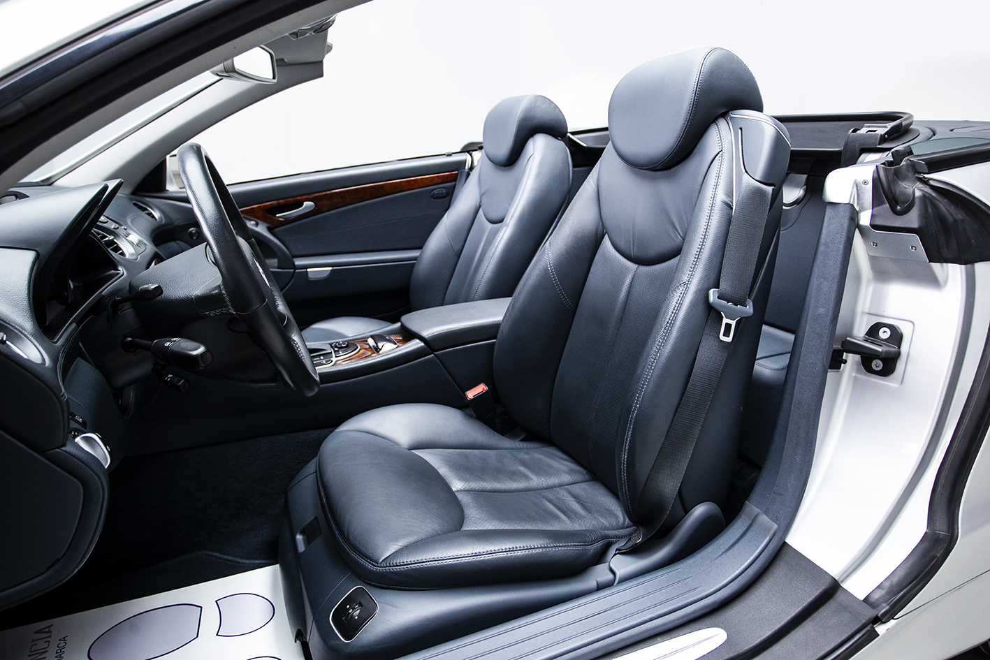 Mercedes-Benz / SL 500 W230