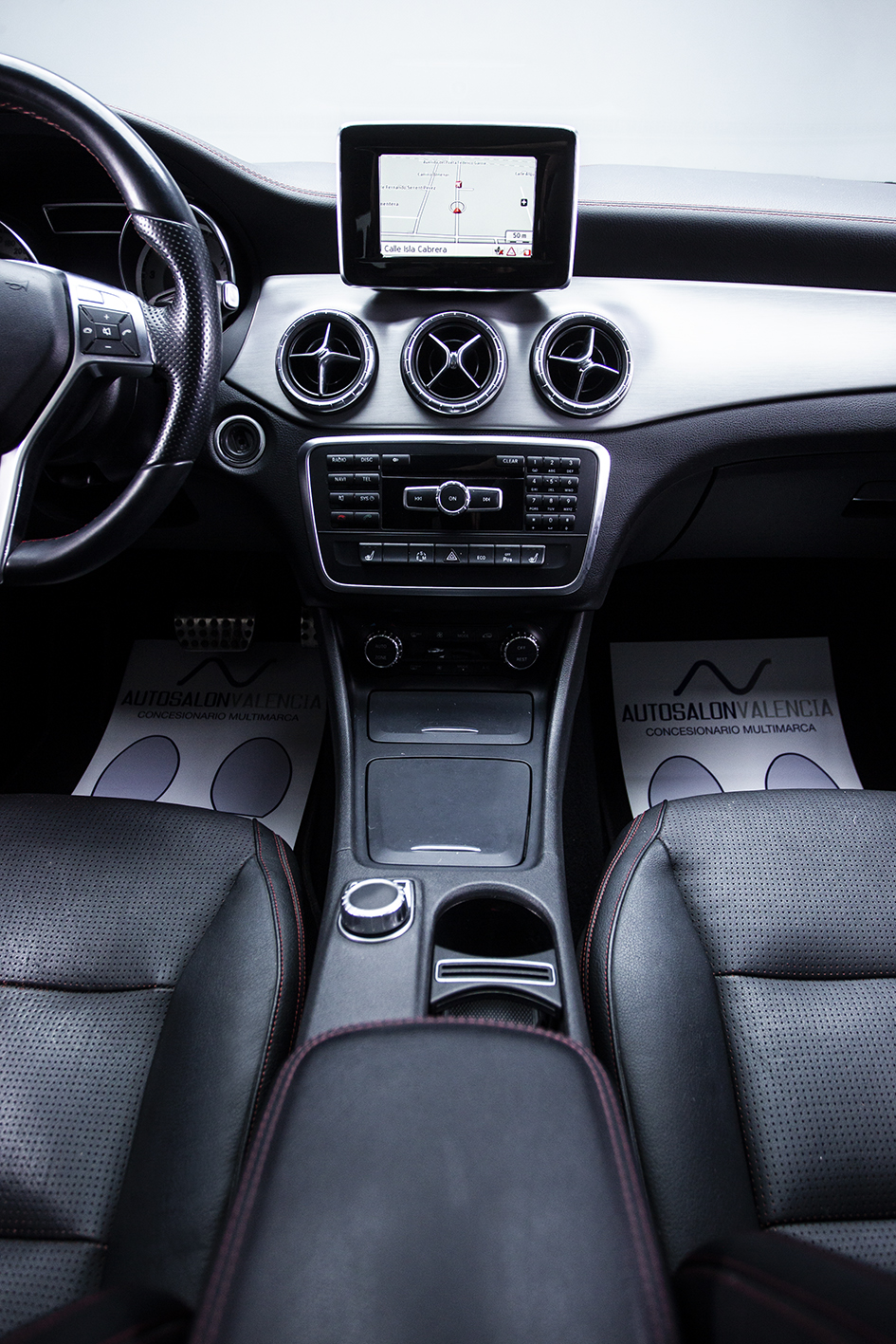 Mercedes-Benz / CLA 250 AMG