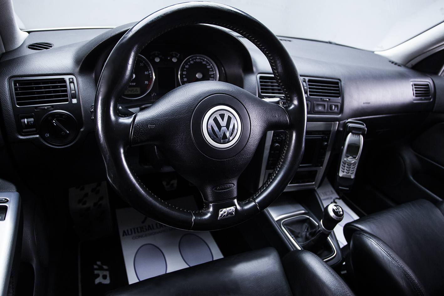 Volkswagen / Golf R32