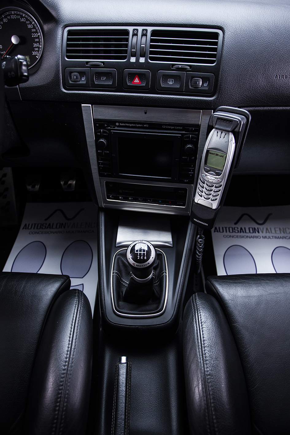 Volkswagen / Golf R32