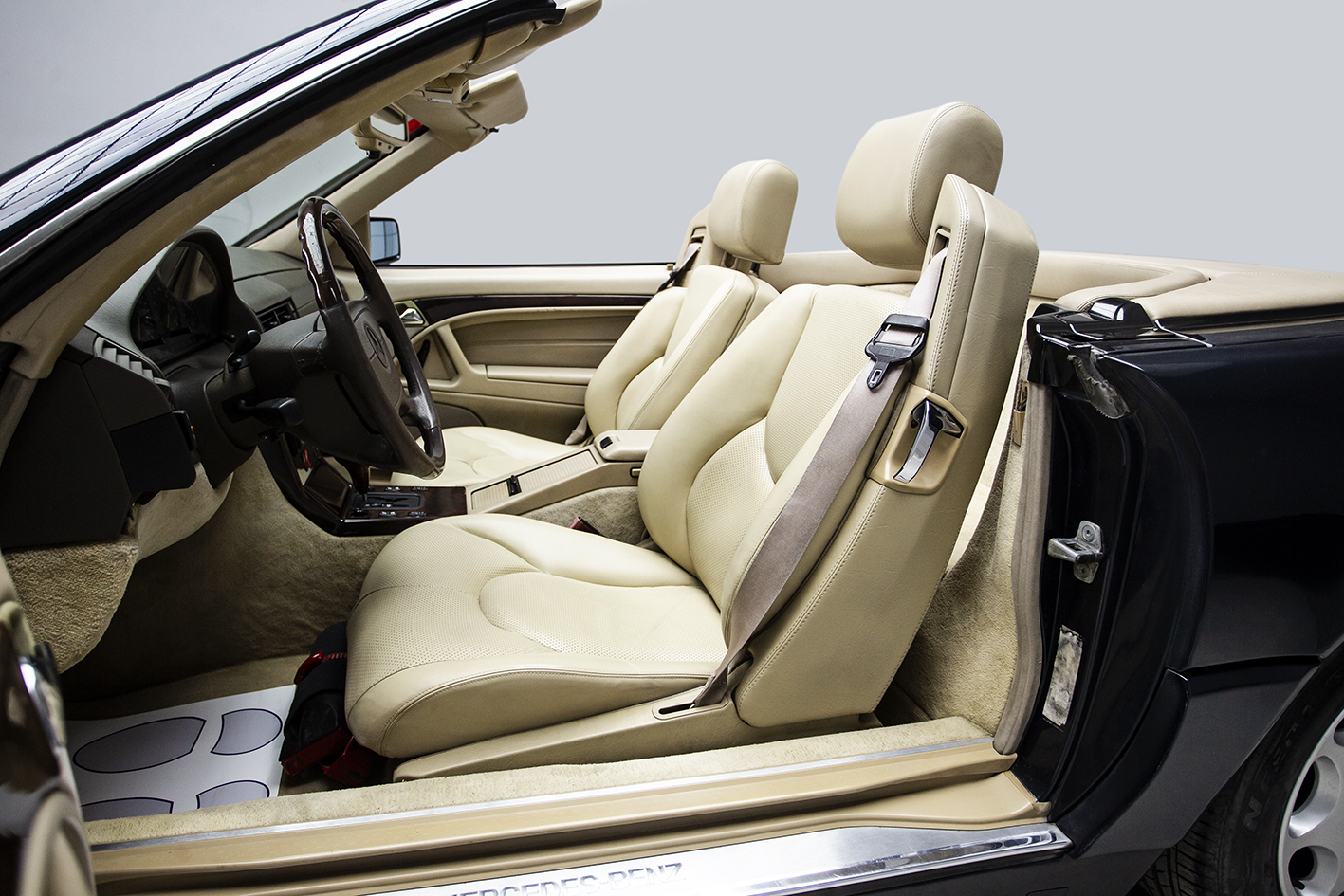 Mercedes-Benz / SL 320 (R129)