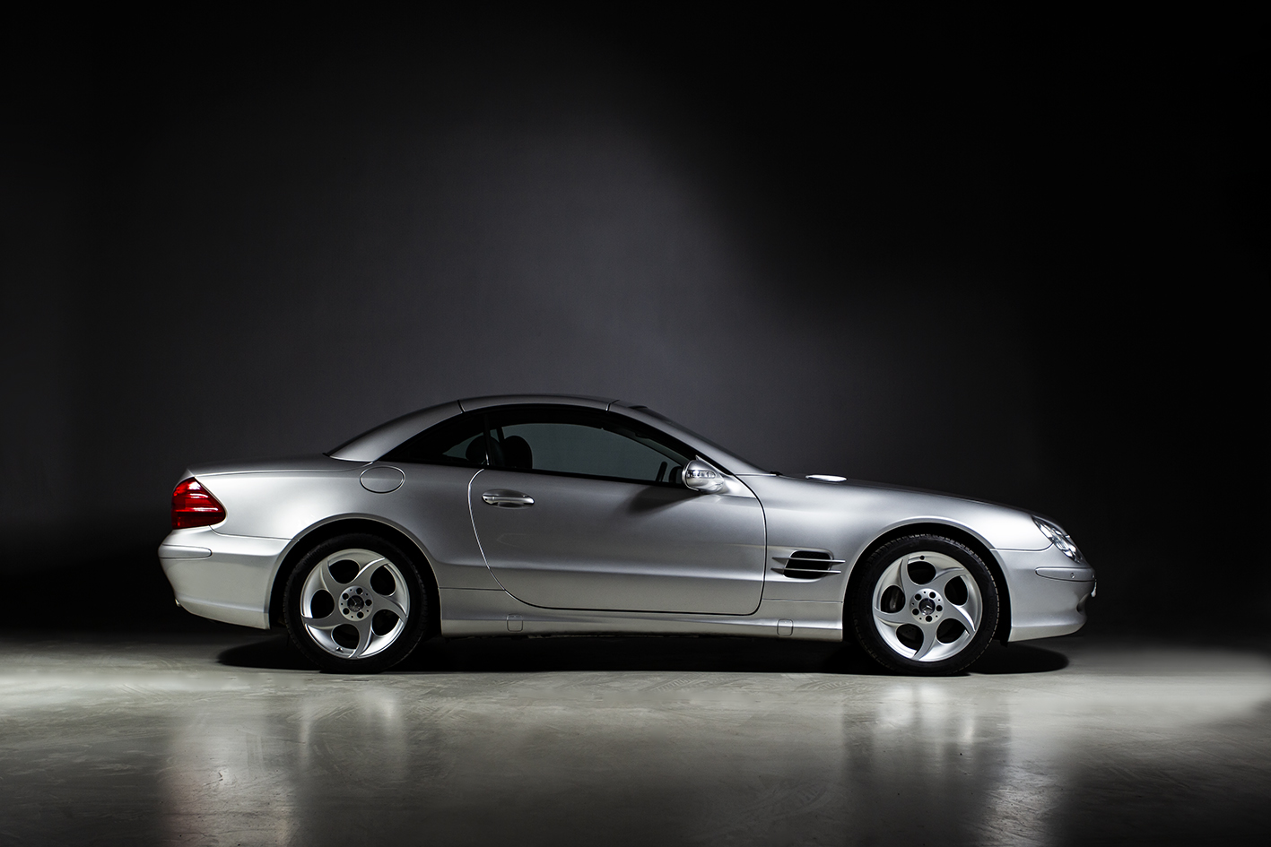 Mercedes-Benz / SL 500 W230