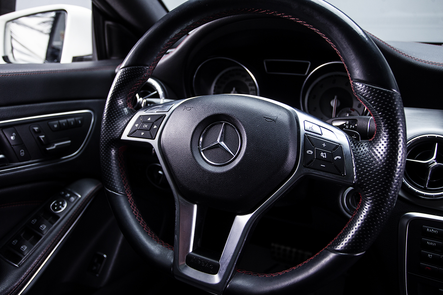 Mercedes-Benz / CLA 250 AMG