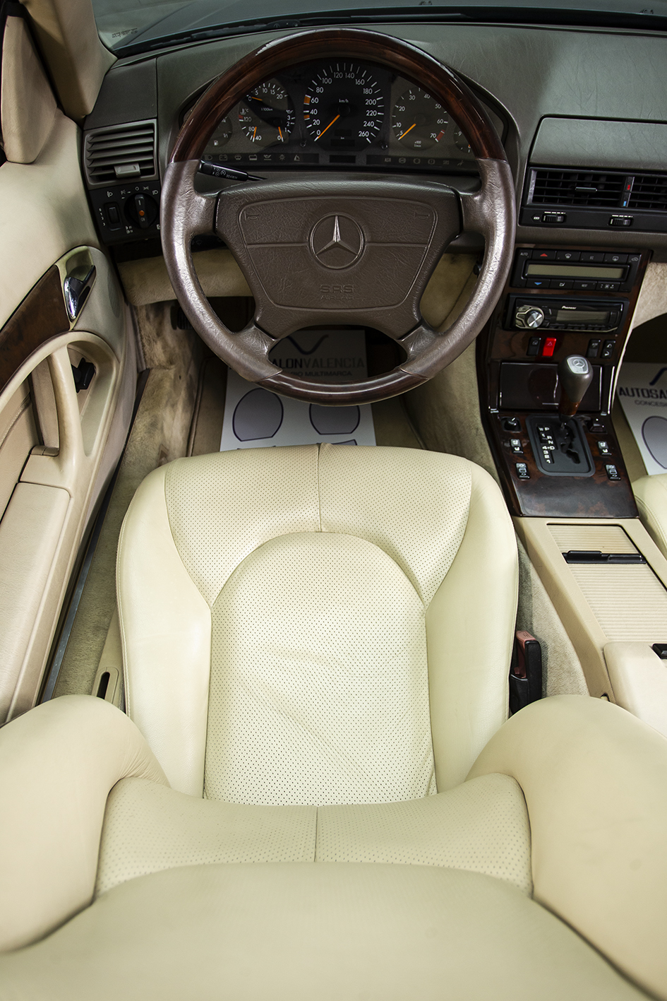 Mercedes-Benz / SL 320 (R129)