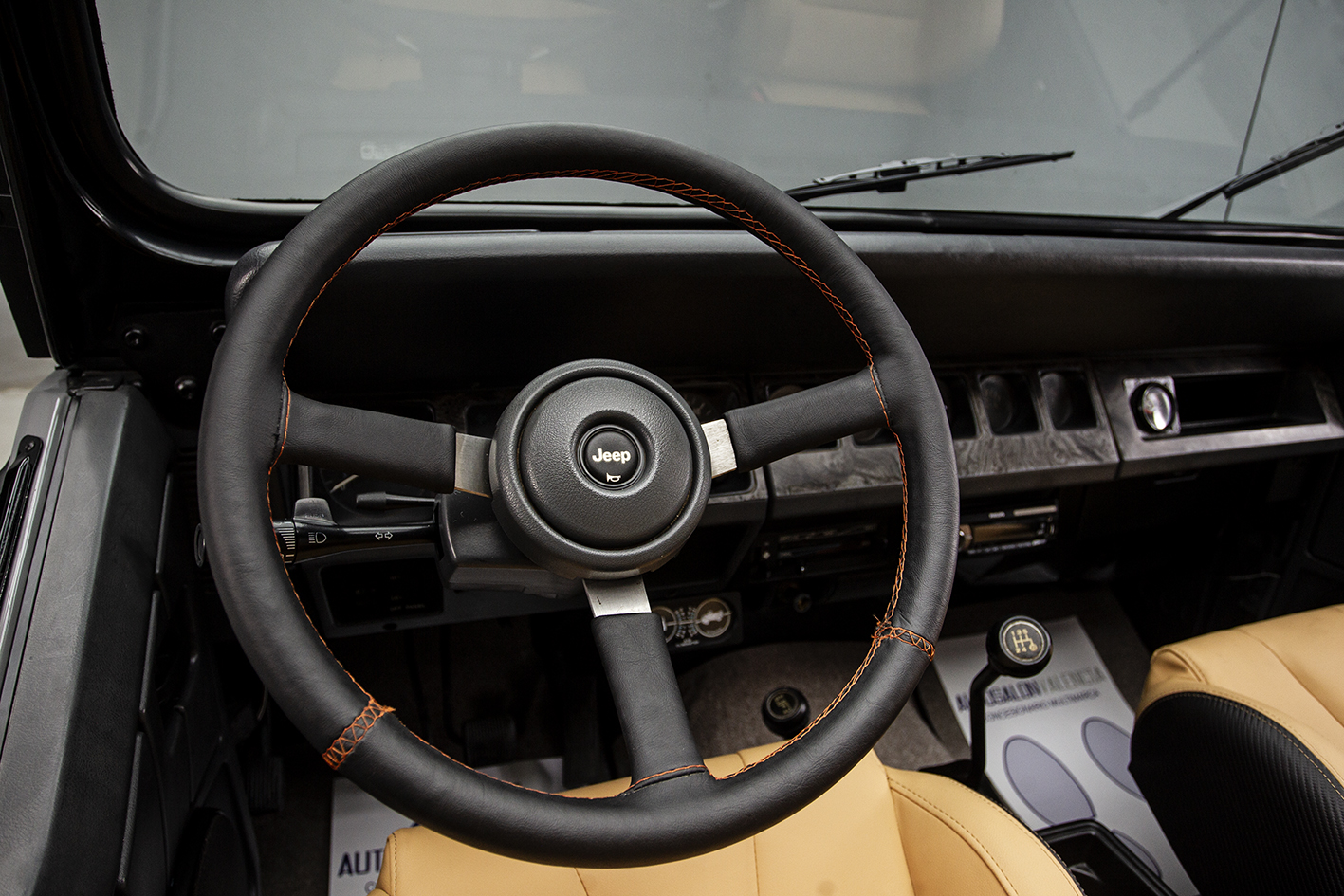 Jeep / Wrangler 2.5 Soft Top YJ