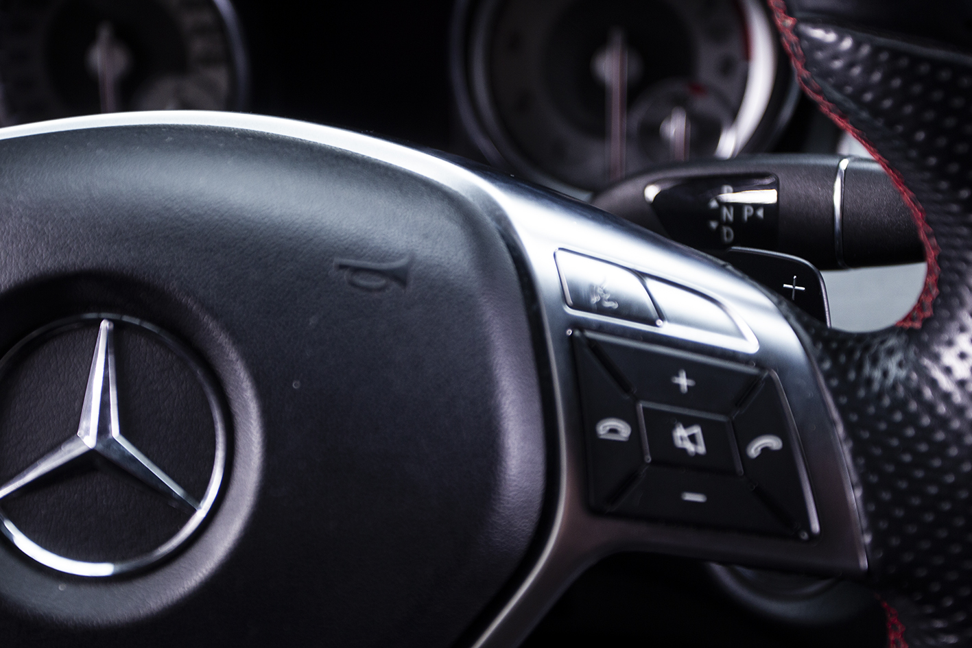 Mercedes-Benz / CLA 250 AMG