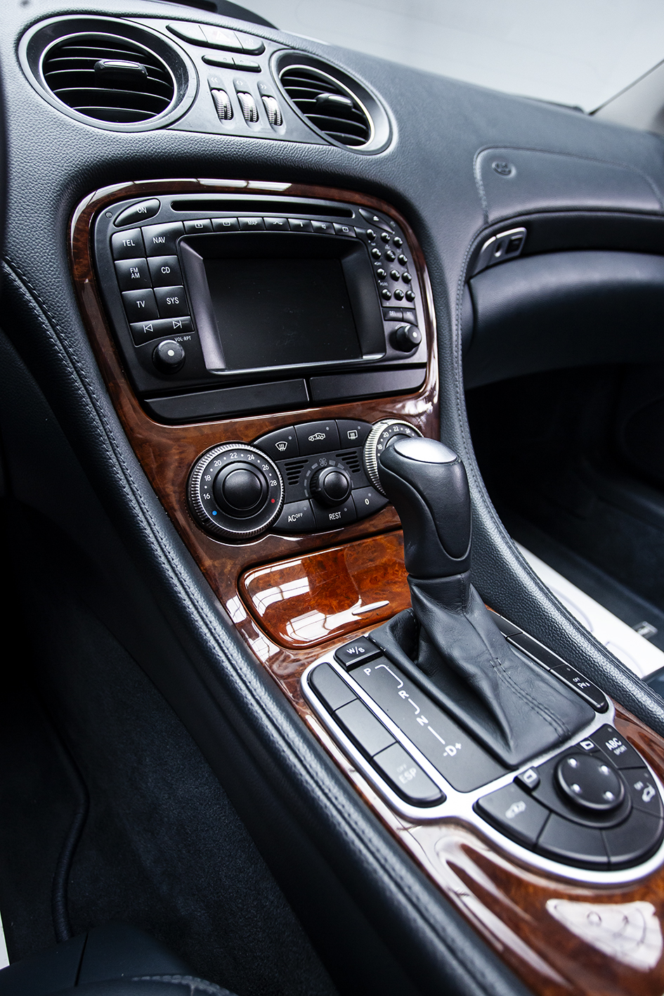 Mercedes-Benz / SL 500 W230