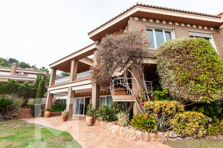 2405-Monasterios-Paseo Porta Coeli_7-023+marca