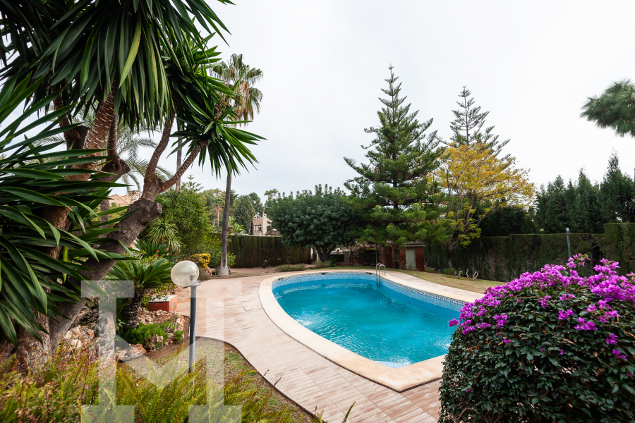 2405-Monasterios-Paseo Porta Coeli_7-031+marca