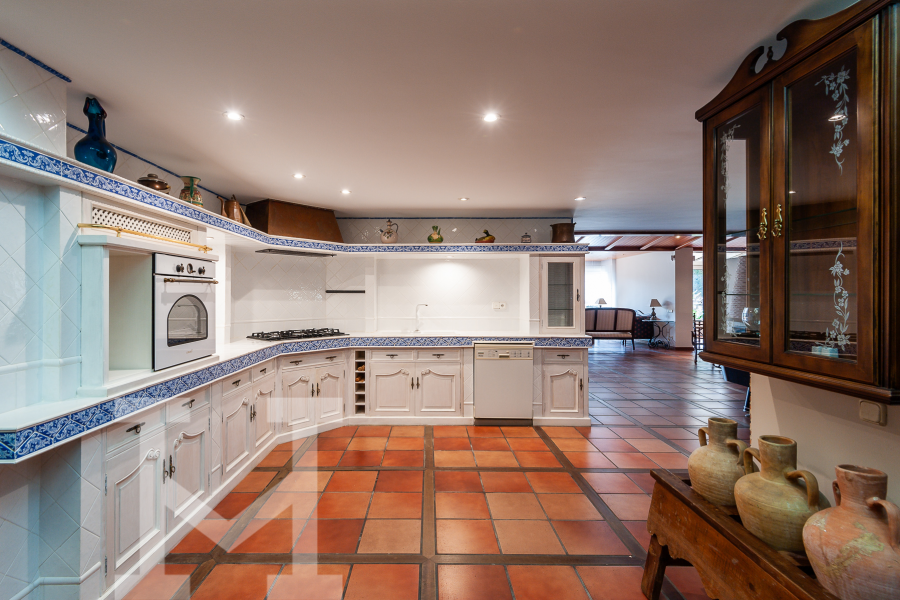 2405-Monasterios-Paseo Porta Coeli_7-104+marca