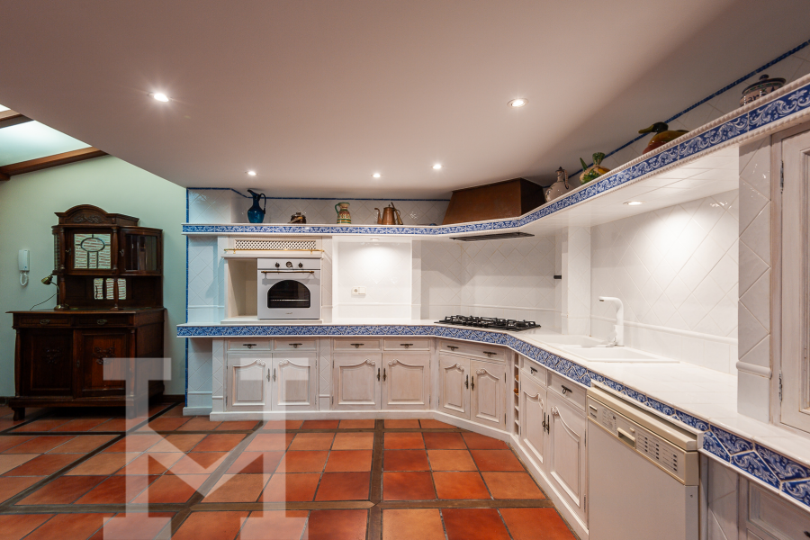 2405-Monasterios-Paseo Porta Coeli_7-108+marca