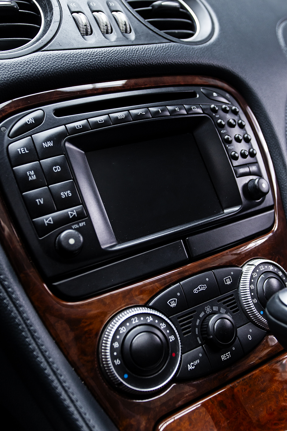 Mercedes-Benz / SL 500 W230