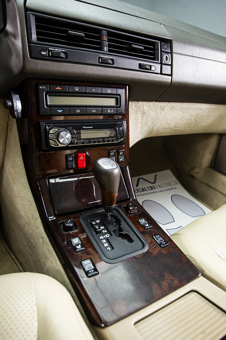 Mercedes-Benz / SL 320 (R129)