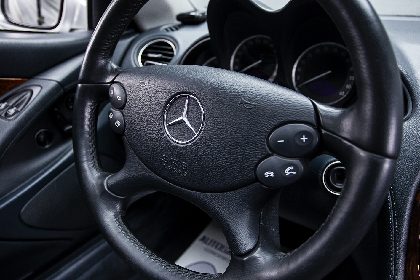 Mercedes-Benz / SL 500 W230