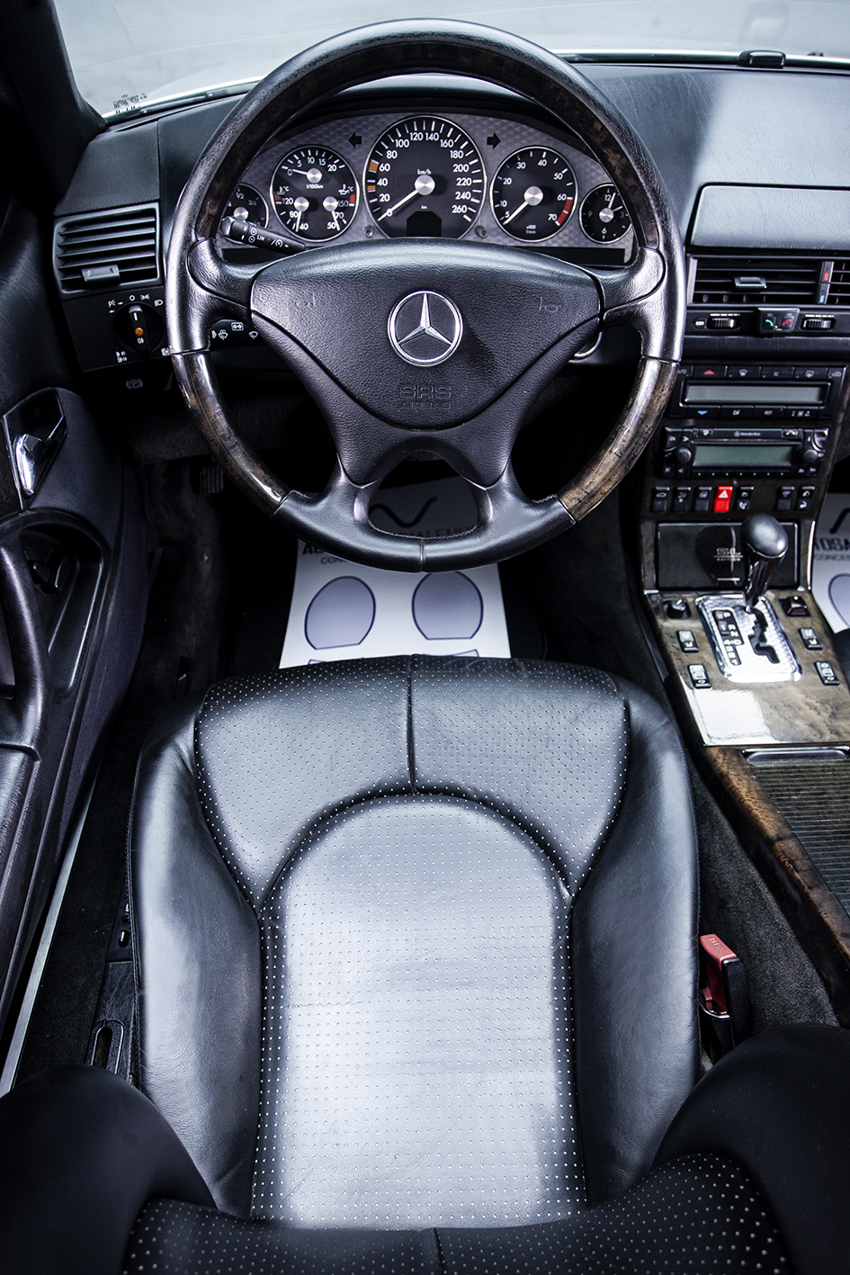 Mercedes-Benz / SL 500  