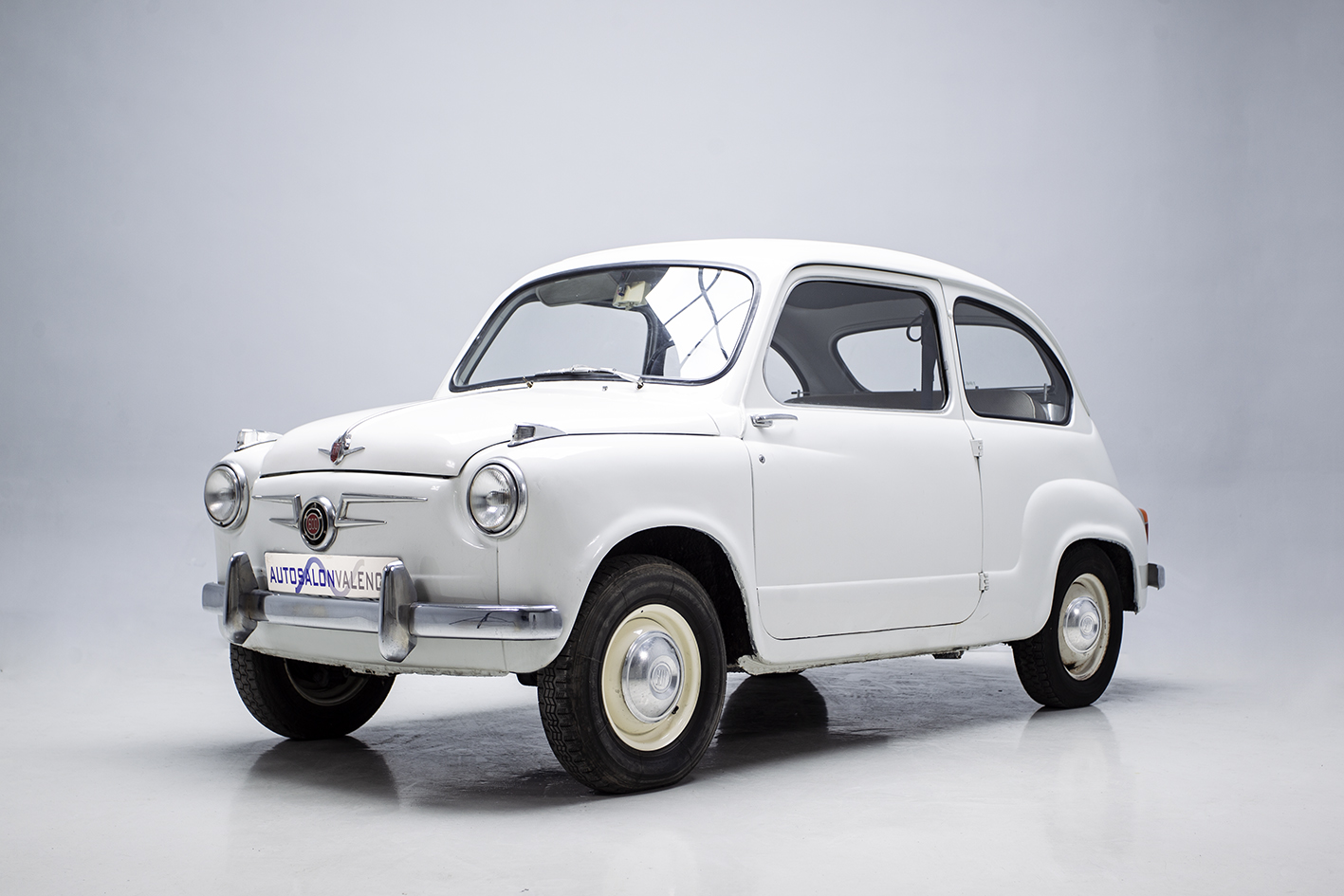 Seat / 600 Primera serie