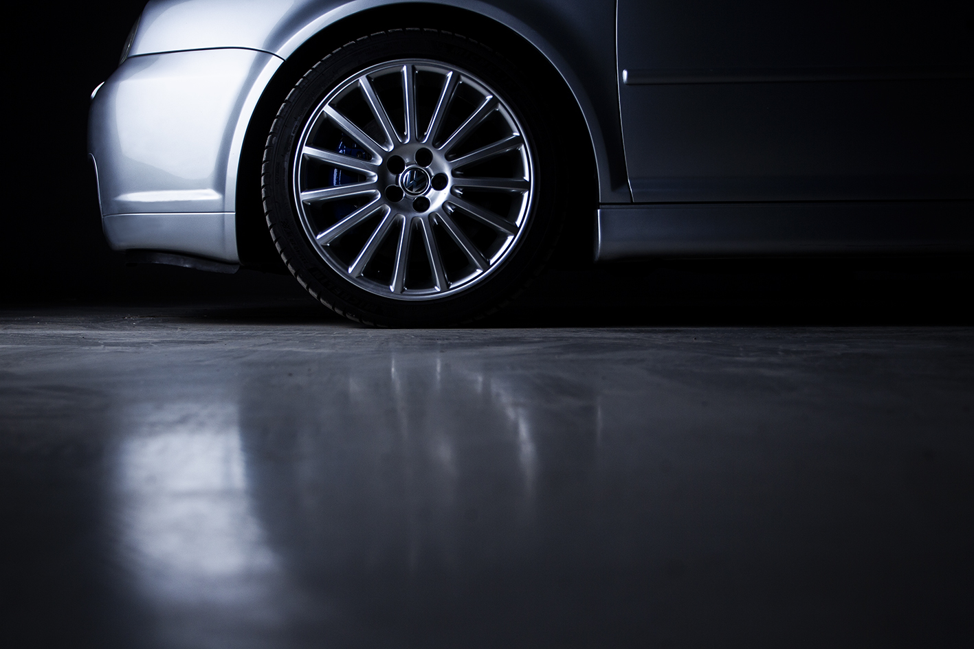 Volkswagen / Golf R32