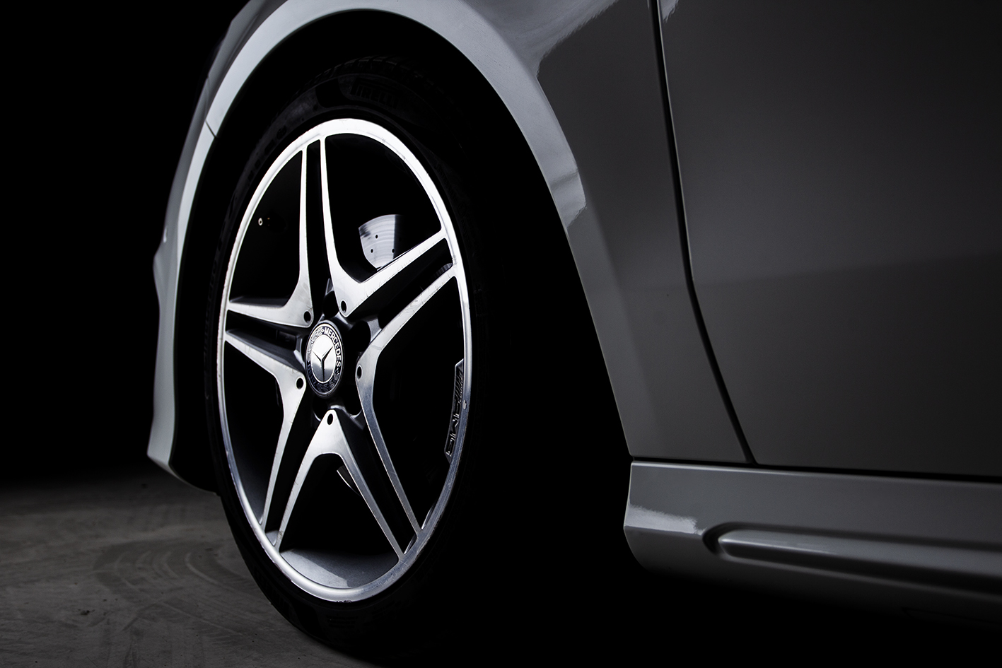 Mercedes-Benz / CLA 250 AMG